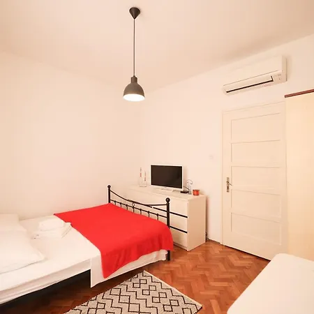Cozy Studio Apartments In City Centar -Ae1565 *