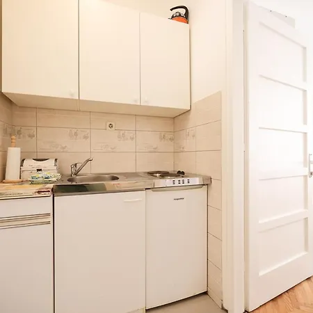 아파트 Cozy Studio Apartments In City Centar -Ae1565