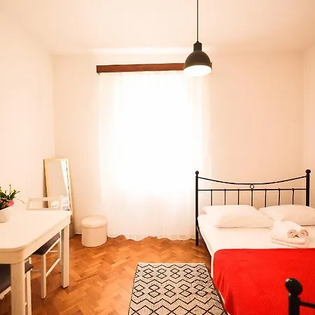 Cozy Studio Apartments In City Centar -Ae1565 아파트 *