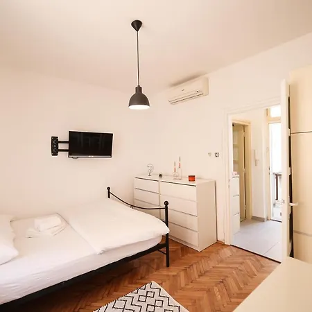 Cozy Studio Apartments In City Centar -Ae1565 아파트 *