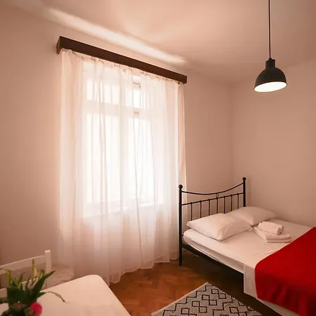 Cozy Studio Apartments In City Centar -Ae1565 자다르