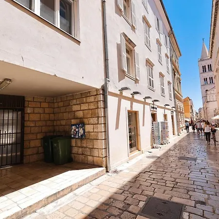 Cozy Studio Apartments In City Centar -Ae1565 * 자다르